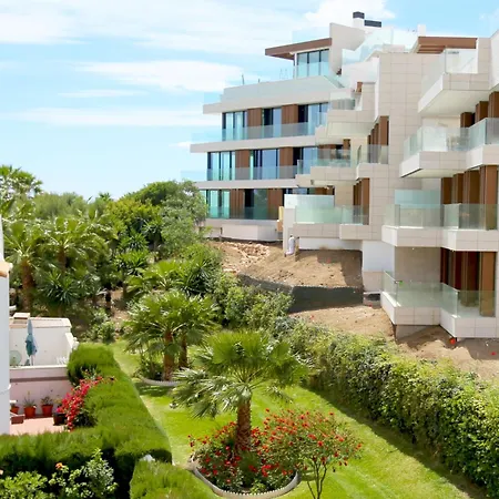 West Augusta * Estepona