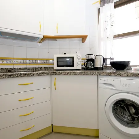 West Augusta 公寓 *